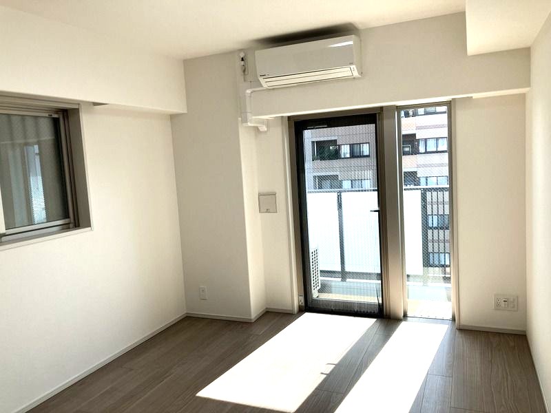 RELUXIA本所吾妻橋IIの居間写真