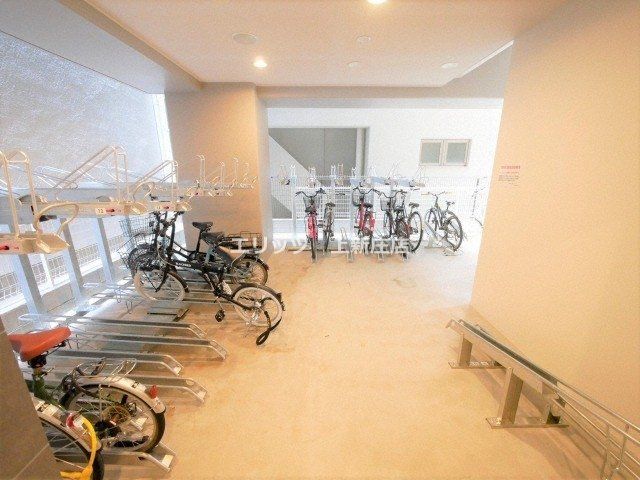 駐車場　駐輪場