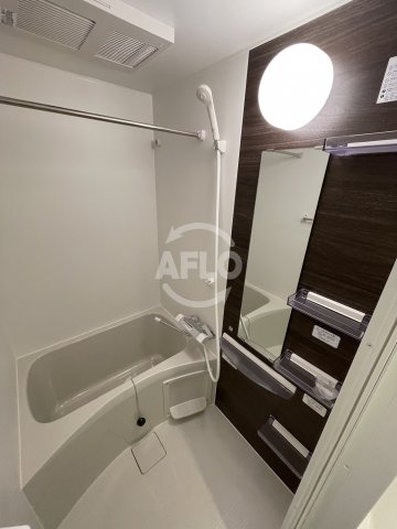 バス・シャワールーム　セレニテ福島プリエ　浴室乾燥機付き