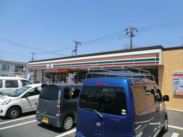 コンビニ　セブン-イレブン八王子めじろ台駅南店（コンビニ）まで596m