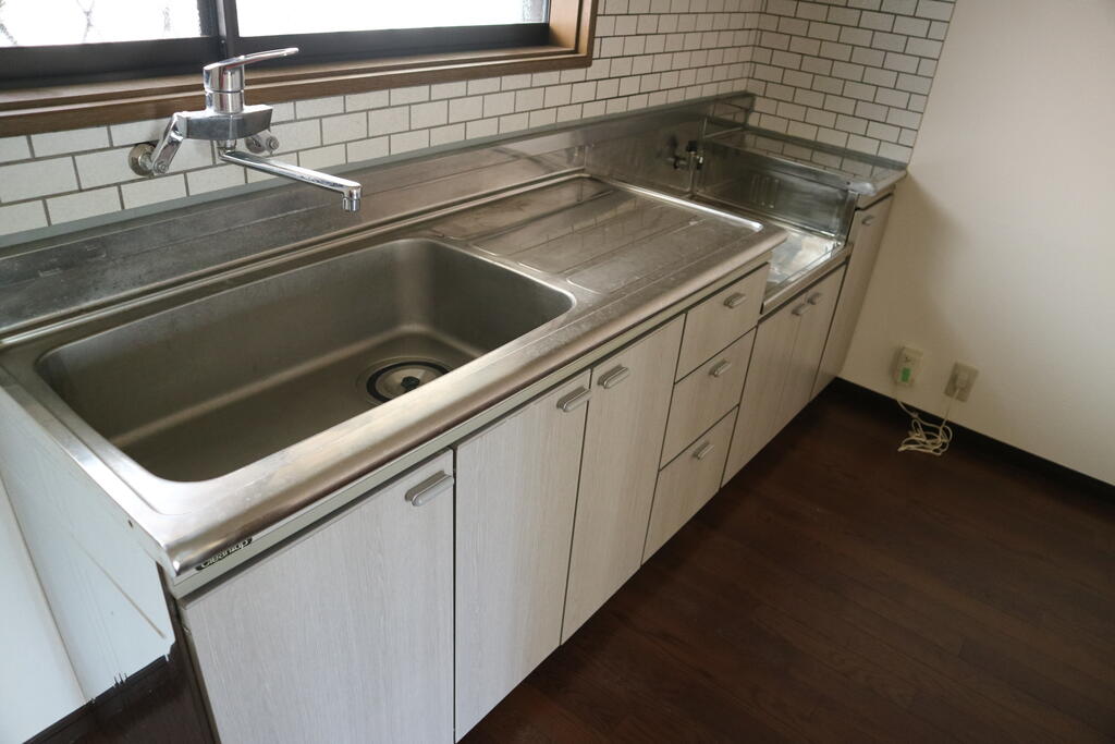 キッチン　※写真お部屋違いです