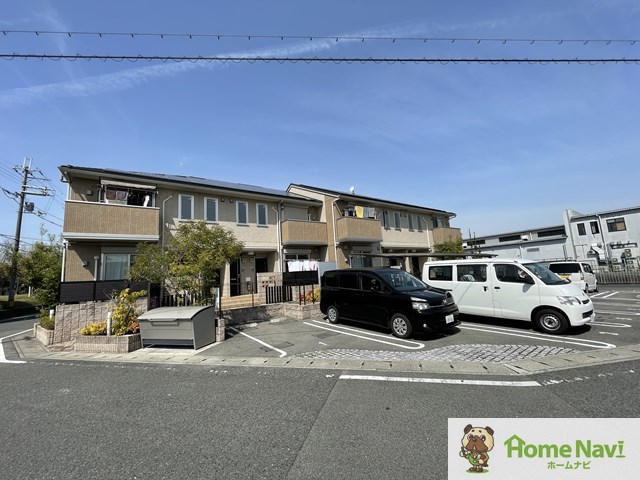 駐車場　「ヴィスタリアオスト」、現地待ち合わせでのご案内も可能です。