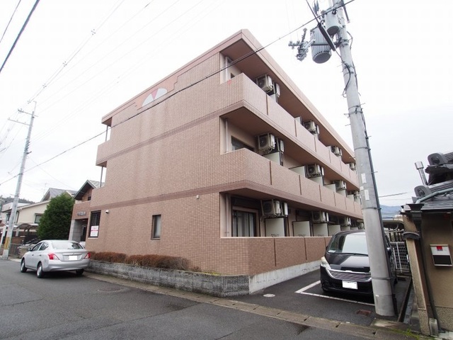 京都市北区上賀茂榊田町のマンションの建物外観