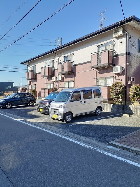 【スパシオ川原Iの駐車場】