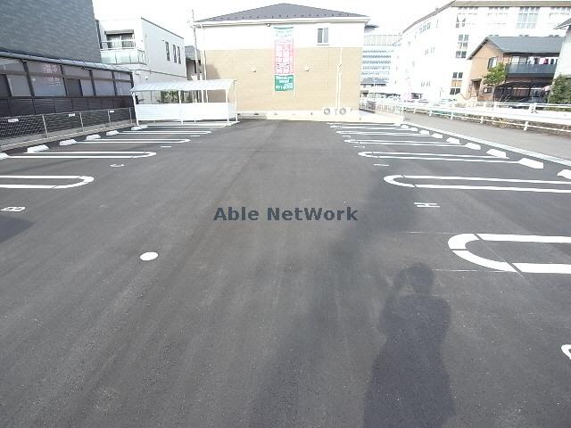 【岐阜市薮田南のアパートの駐車場】