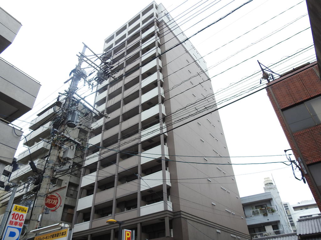 長崎市万屋町のマンションの建物外観