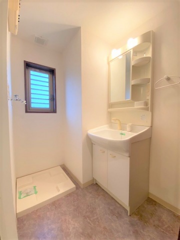 洗面設備　※同物件参考写真