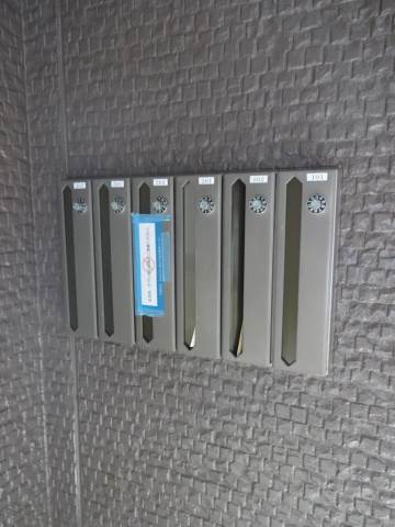 ロビー　メールボックスです