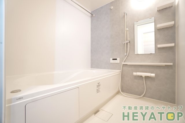 バス・シャワールーム　追焚き・浴室乾燥機付きお風呂（同仕様写真）