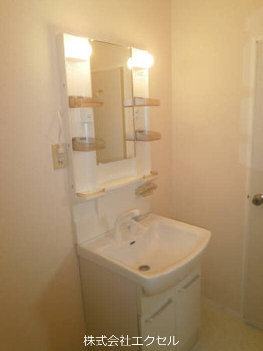 洗面設備　独立洗面台です。