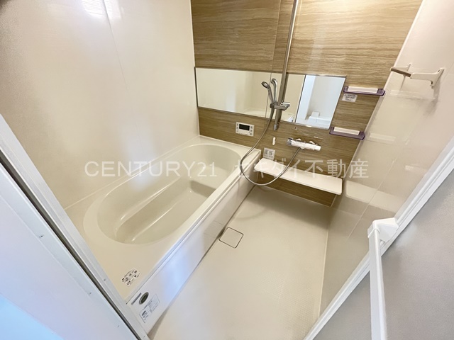 バス・シャワールーム　一坪タイプの大きな浴槽