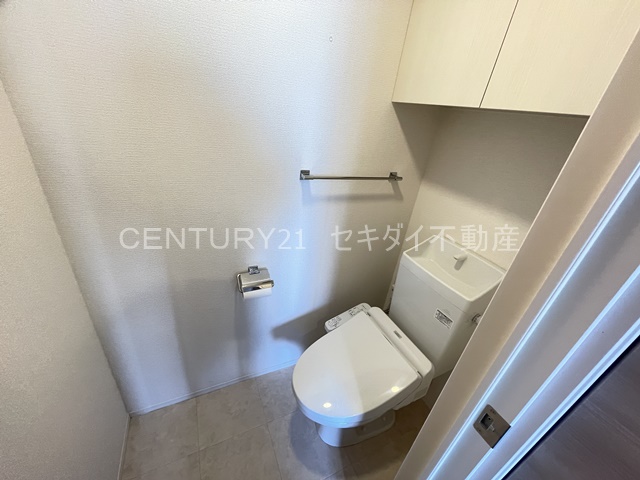 トイレ　温水洗浄便座