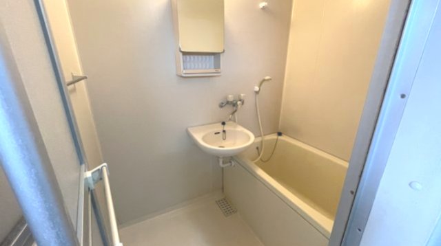 バス・シャワールーム　日々の暮らしに欠かせないお風呂です