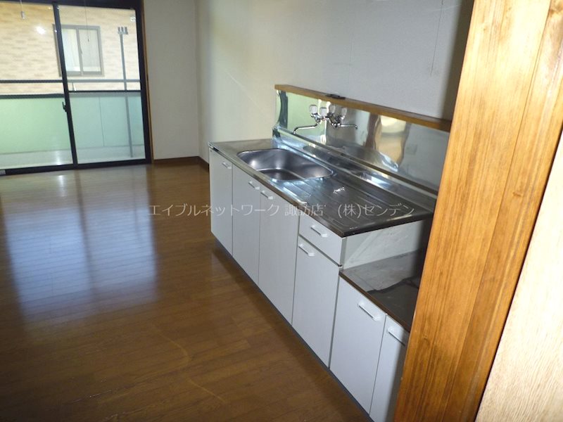 キッチン　写真は類似