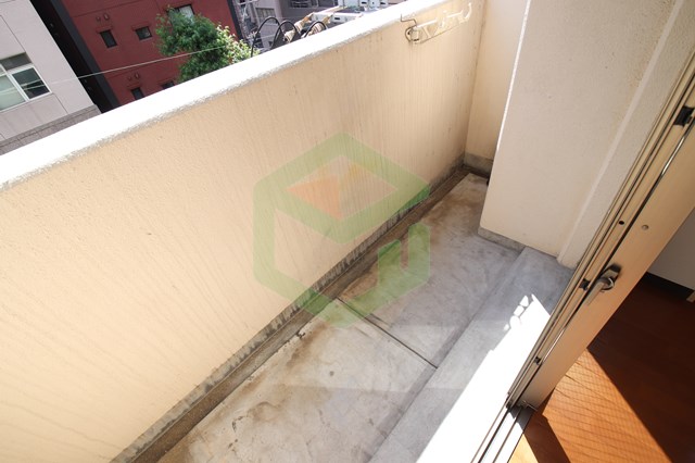 バルコニー　バルコニーがあります