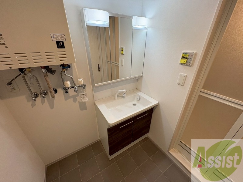 洗面設備　シャンプードレッサーで身支度もラクラクです！