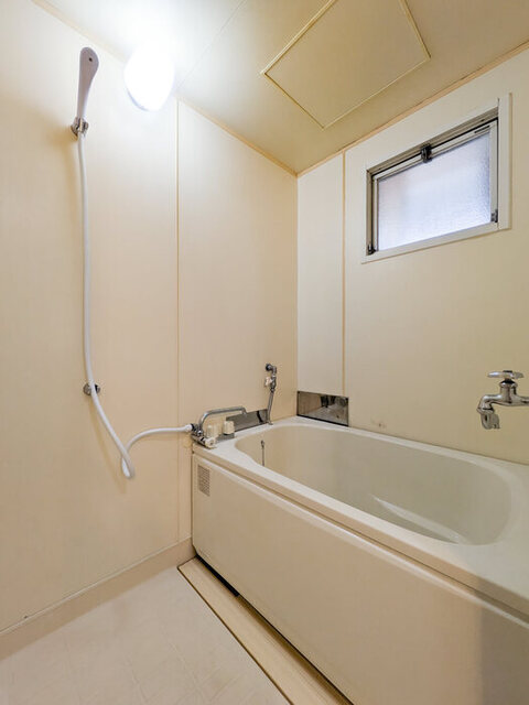 バス・シャワールーム　浴室