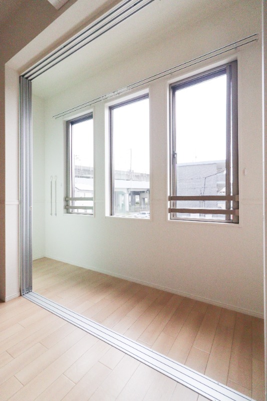 バルコニー　図面と現状に相違がある場合には現状を優先