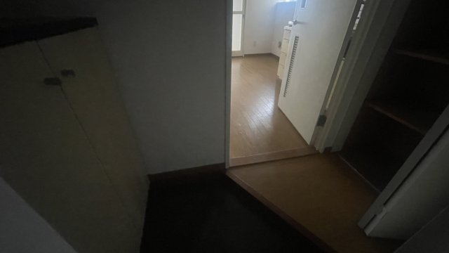玄関　同物件別号室の写真です。