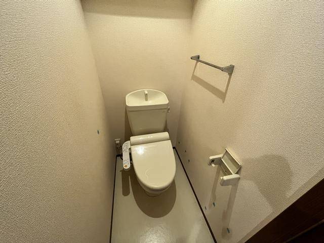 トイレ　同施工会社の参考写真