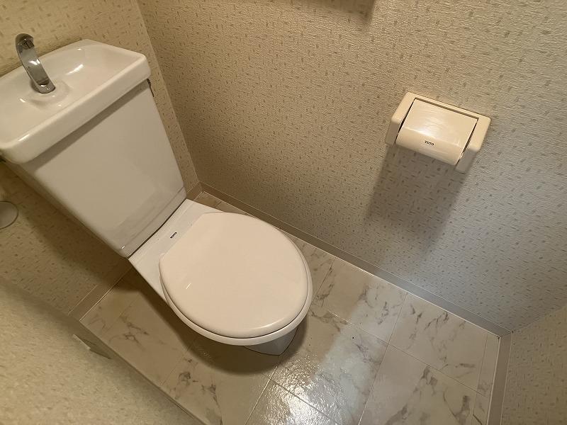 トイレ　トイレ