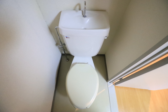 トイレ　※別部屋の写真です