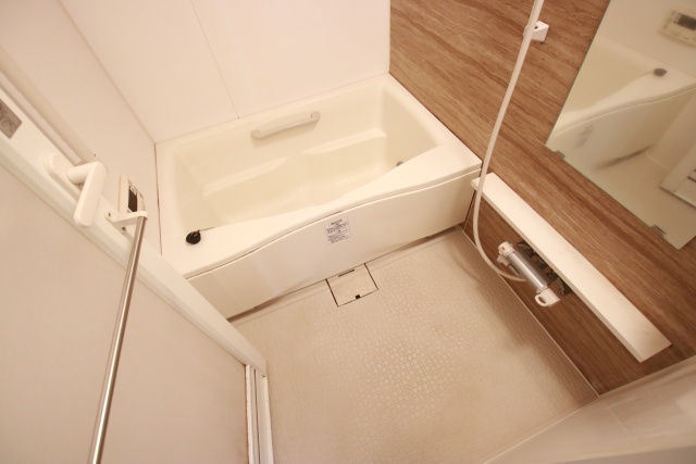 バス・シャワールーム　※別室の参考写真の為、現況優先です。