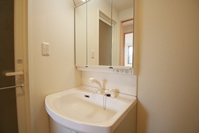洗面設備　※別室の参考写真の為、現況優先です。