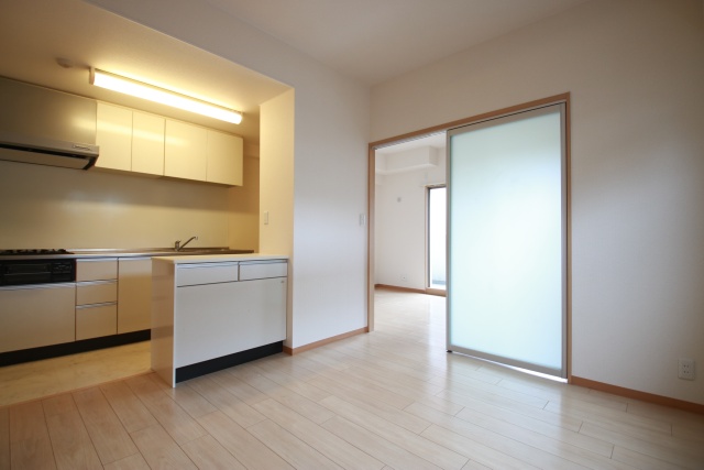 居室・リビング　※別室の参考写真の為、現況優先です。