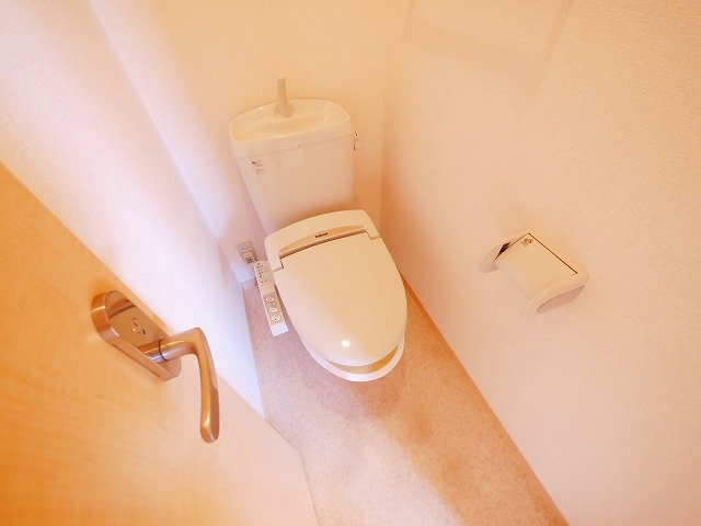 トイレ　ゆったりとした空間のトイレです