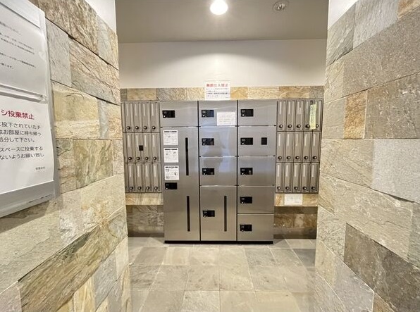 その他設備　宅配ボックス付き☆