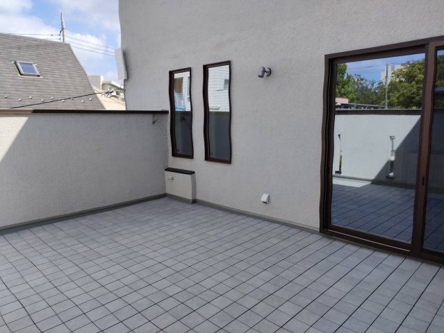 バルコニー　広々としたバルコニーです