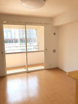 居室・リビング　※同物件201号室