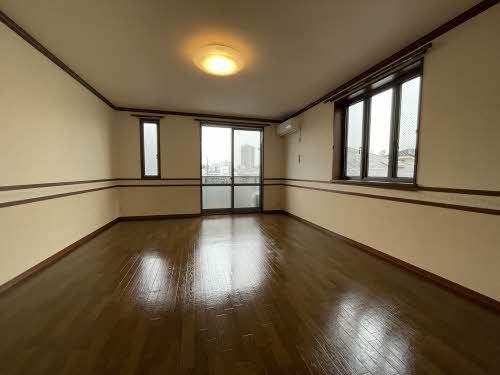 居室・リビング　グランカーサ光ヶ丘（2004年築）