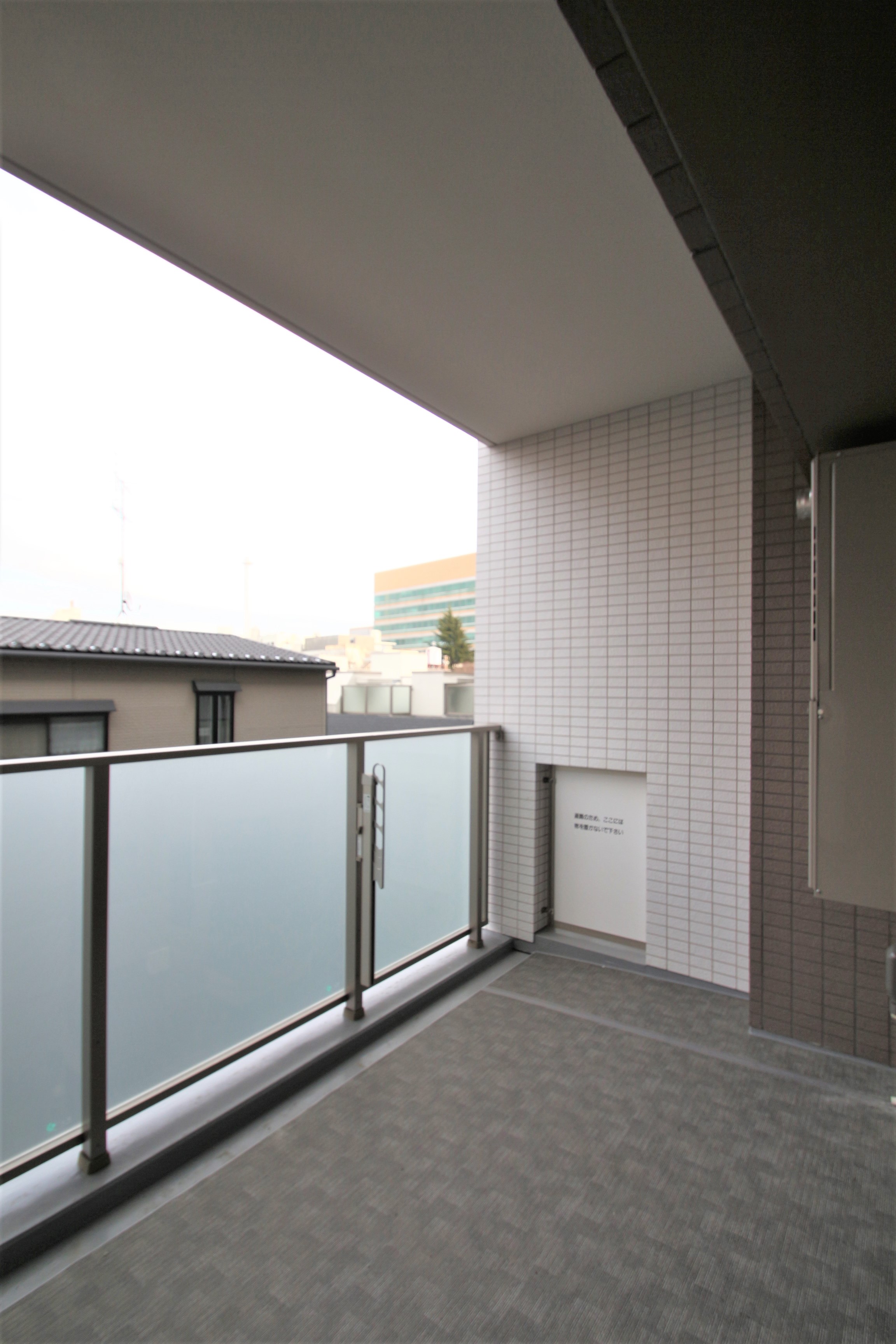 バルコニー　バルコニー