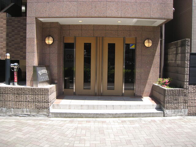 エントランス　高級感あるエントランス