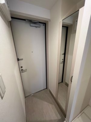 玄関　別部屋参考写真となります
