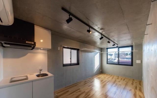 居室・リビング　室内