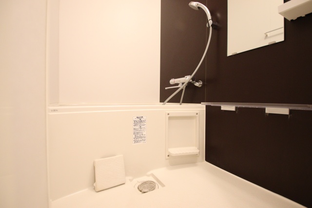 バス・シャワールーム　※別室の参考写真の為、現況優先です。