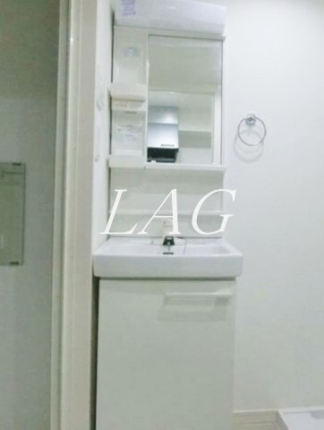 洗面設備　独立洗面台です。