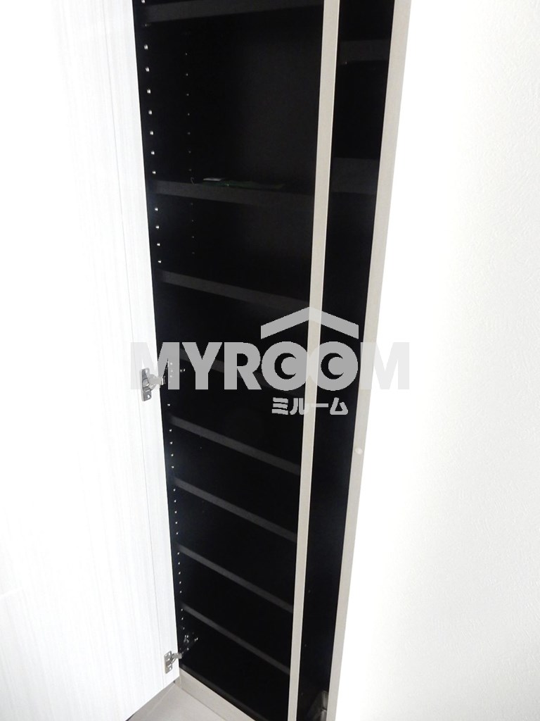 収納　シューズボックス☆