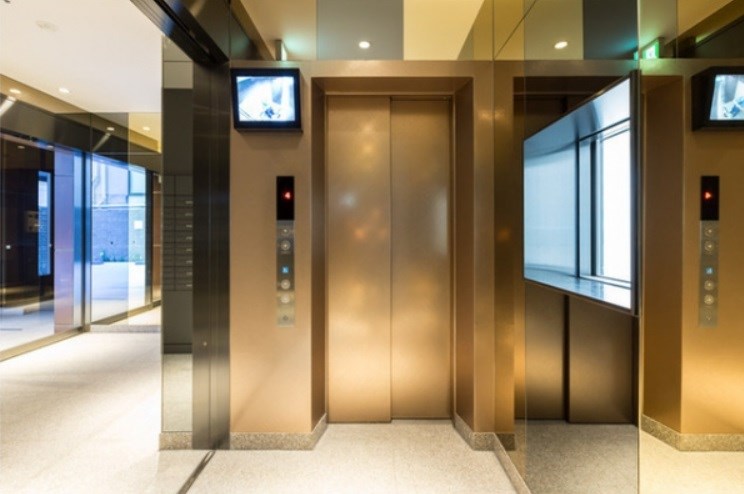 エントランス　★見学予約受付中★