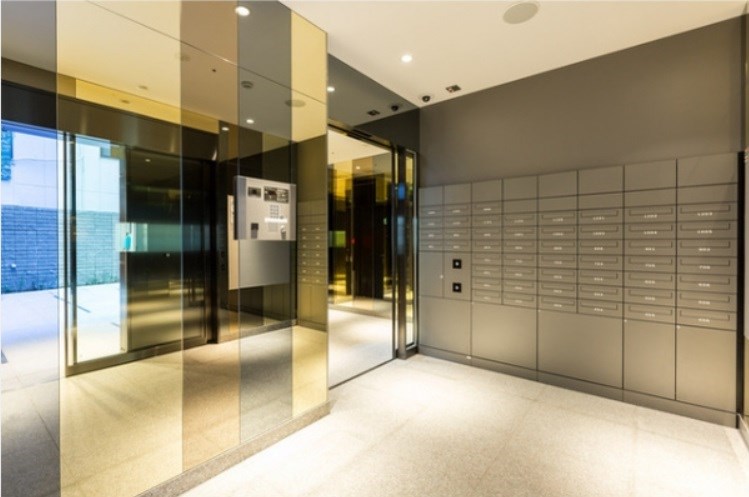 ロビー　★見学予約受付中★