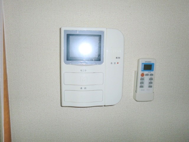 セキュリティ　モニター付きインターホン