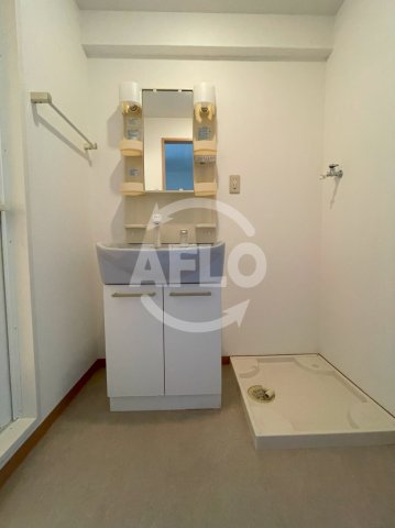 洗面設備　ヴィラージュ田辺　洗面所