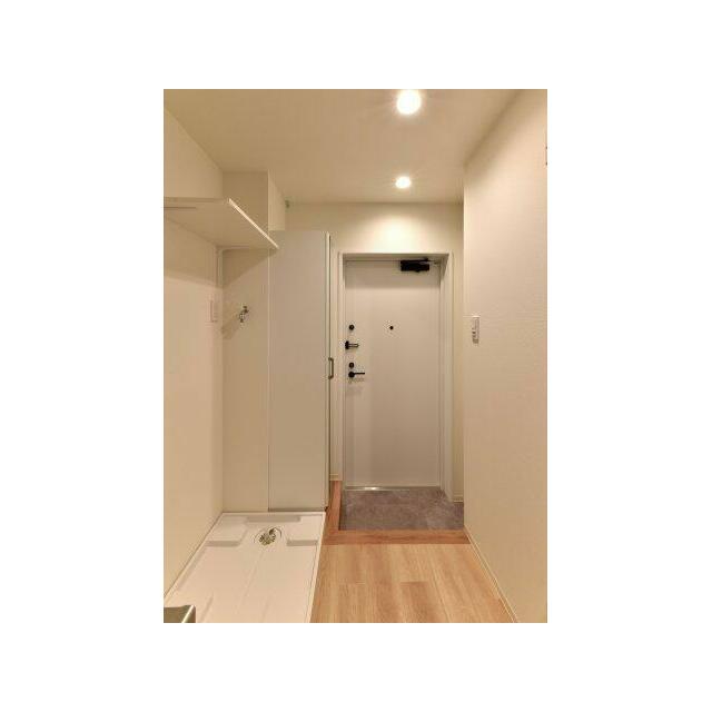 玄関　※Bタイプ参考写真です（反転type可能性有/カラータイプが