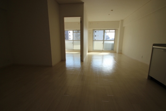 居室・リビング　※別号室の写真です