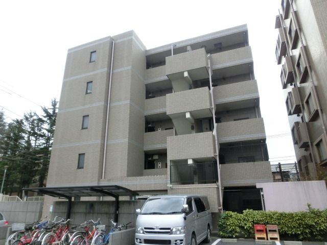 建物外観　閑静な住宅街に建つＲＣ造マンション、全室南向きです。
