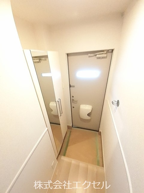 玄関　シューズＢＯＸ完備の玄関です。
