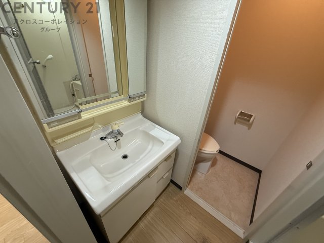 洗面設備　独立洗面台でオススメです♪